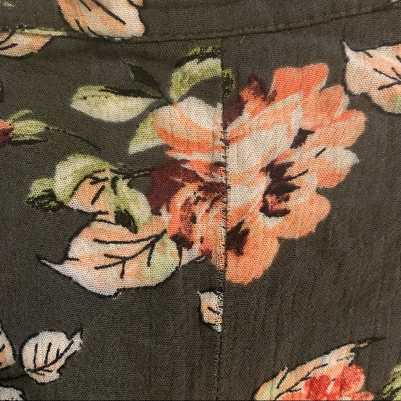 Floral Flowy Pants - Picture 7 of 7